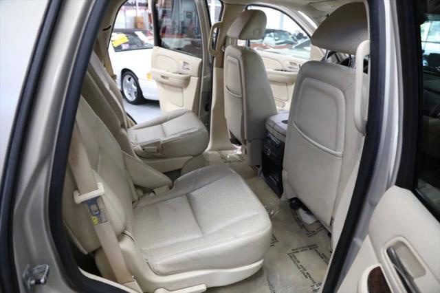2007 Cadillac Escalade Standard