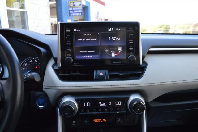 2021 Toyota RAV4 Hybrid XLE