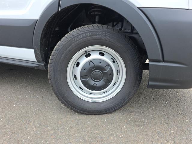 2026 Ford Transit Cargo Van T-250 148 Med Rf 9150 GVWR RWD
