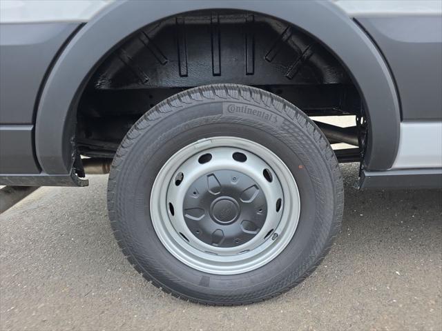 2026 Ford Transit Cargo Van T-250 148 Med Rf 9150 GVWR RWD