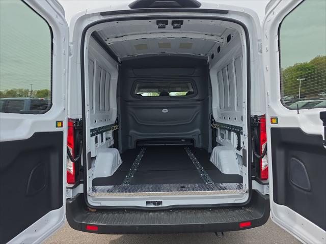 2026 Ford Transit Cargo Van T-250 148 Med Rf 9150 GVWR RWD