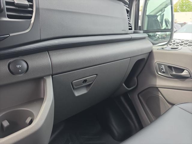 2026 Ford Transit Cargo Van T-250 148 Med Rf 9150 GVWR RWD