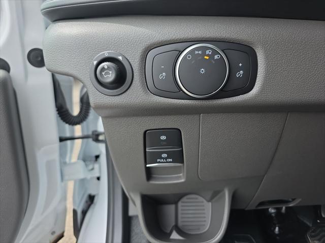 2026 Ford Transit Cargo Van T-250 148 Med Rf 9150 GVWR RWD