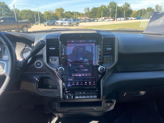 2025 Ram 3500 Tradesman Regular Cab 4x2 8' Box