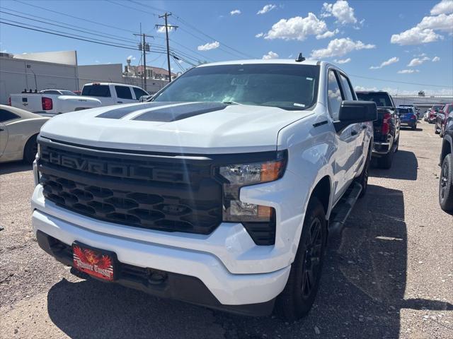 2024 Chevrolet Silverado 1500 4WD Crew Cab Short Bed Custom