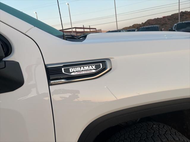 2025 GMC Sierra 1500 4WD Crew Cab Short Box AT4