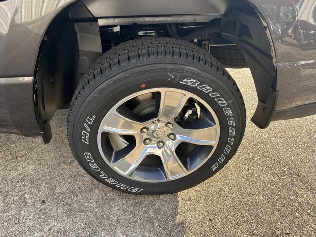2025 RAM Ram 1500 RAM 1500 TRADESMAN CREW CAB 4X2 57 BOX 2025 RAM Ram 1500 RAM 1500 TRADESMAN CREW CAB 4X2 57 BOX
