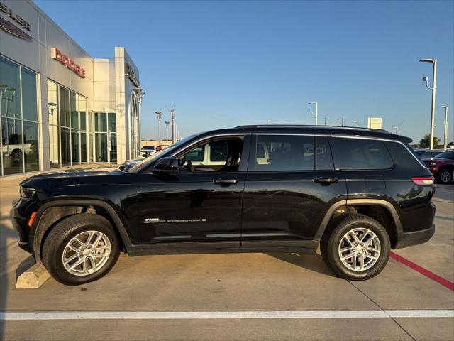 2022 Jeep Grand Cherokee L Laredo 4x2