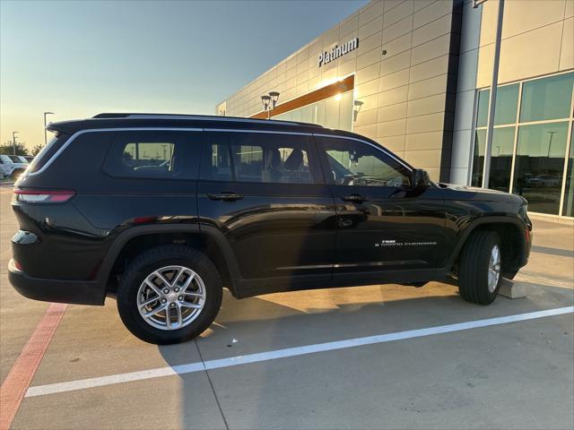 2022 Jeep Grand Cherokee L Laredo 4x2