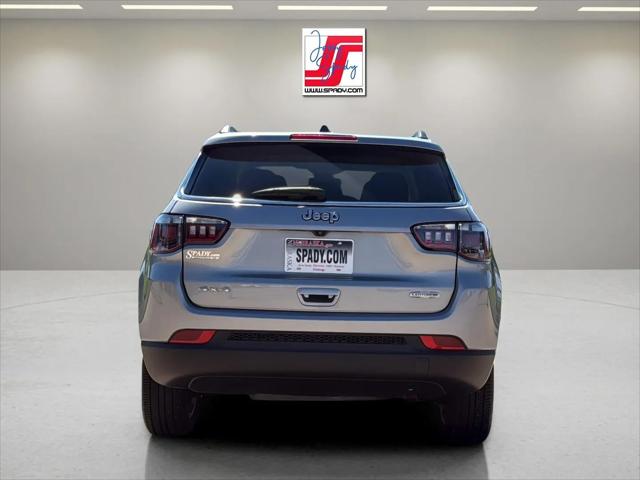 2022 Jeep Compass Latitude Lux 4x4