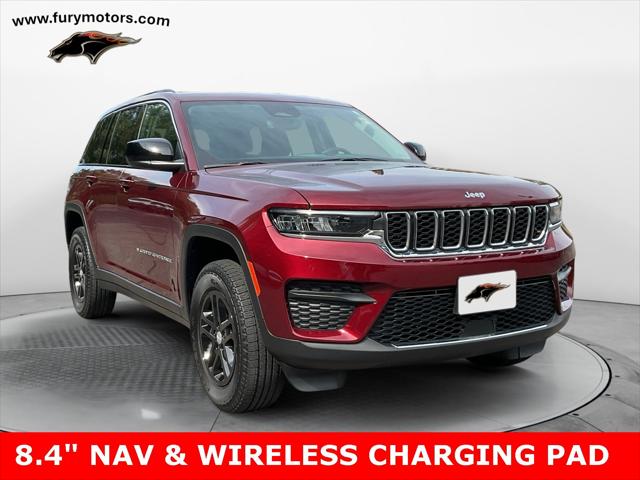 2022 Jeep Grand Cherokee Laredo 4x4 2022 Jeep Grand Cherokee Laredo 4x4