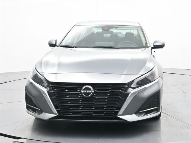 2023 Nissan Altima SL FWD