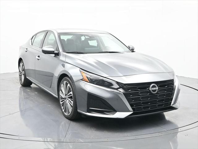 2023 Nissan Altima SL FWD