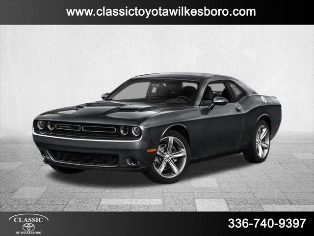 2017 Dodge Challenger SXT Plus