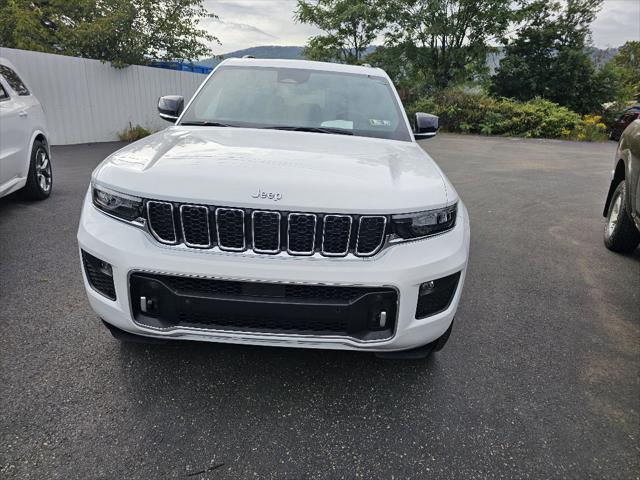 2022 Jeep Grand Cherokee Overland 4x4 2022 Jeep Grand Cherokee Overland 4x4