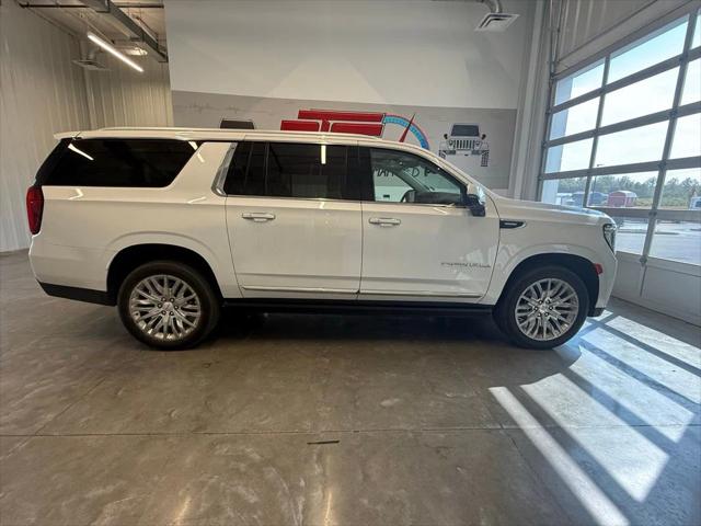 2023 GMC Yukon XL 4WD Denali