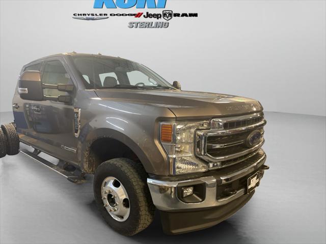 2022 Ford F-350 Chassis Lariat