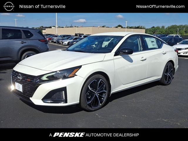 2025 Nissan Altima SR FWD for sale in Turnersville, NJ