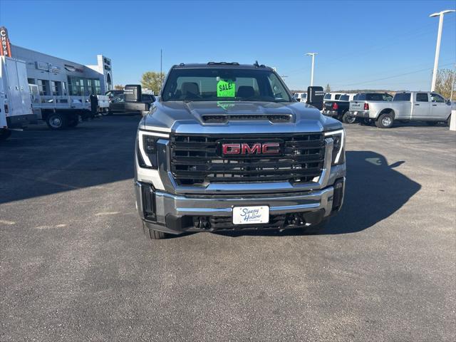 2026 GMC Sierra 3500HD CC Pro