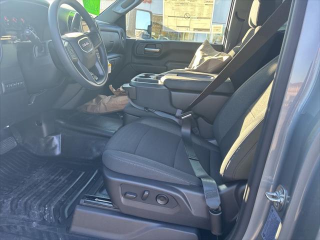2026 GMC Sierra 3500HD CC Pro
