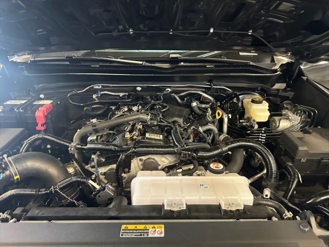 2025 Toyota Tacoma SR5 4WD