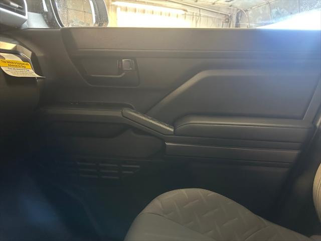 2025 Toyota Tacoma SR5 4WD