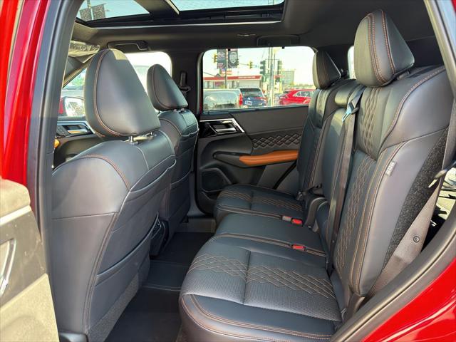 2025 Mitsubishi Outlander PHEV SEL S-AWC