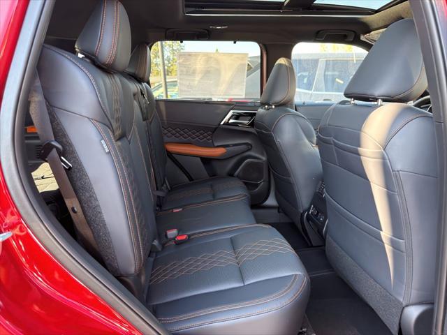 2025 Mitsubishi Outlander PHEV SEL S-AWC