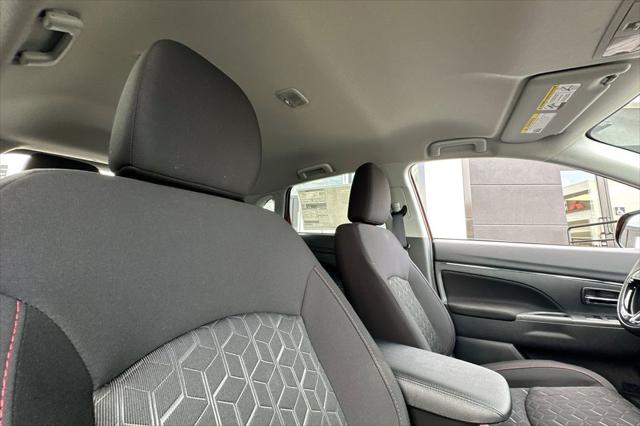 2025 Mitsubishi Outlander Sport 2.0 LE