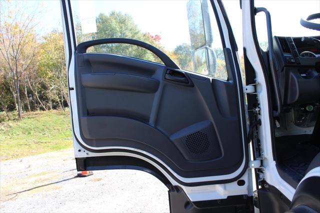 2025 Chevrolet 6500XD LCF 2WD Reg Cab 212