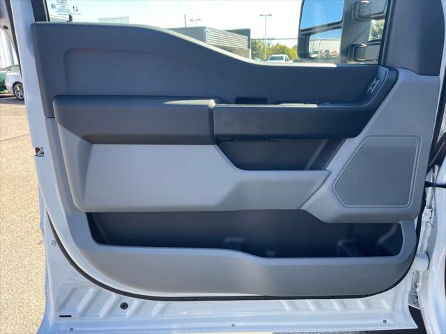 2025 Ford F-550 XL
