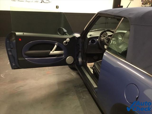 2006 MINI Cooper Base
