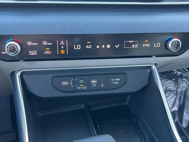 2026 Kia Carnival SX