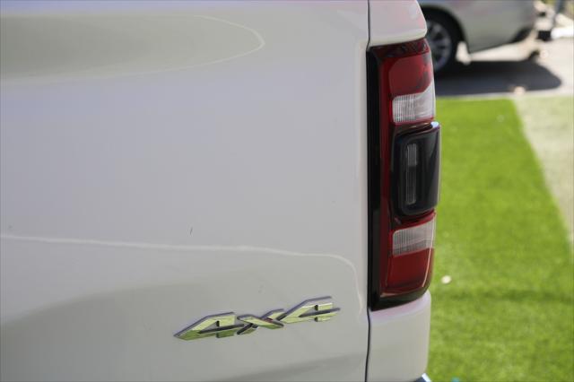 2019 Ram 1500 Laramie Crew Cab 4x4 5'7" Box