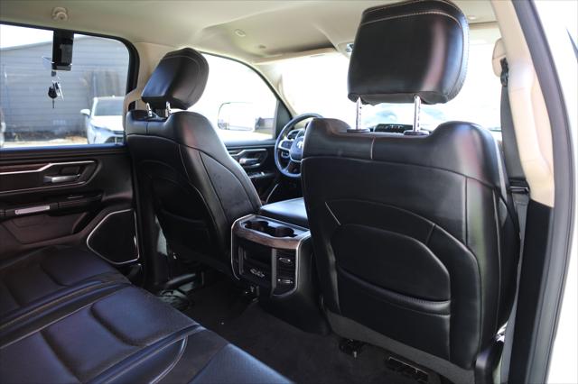 2019 Ram 1500 Laramie Crew Cab 4x4 5'7" Box