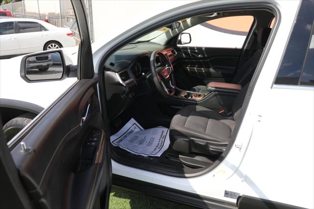2022 GMC Acadia FWD SLE