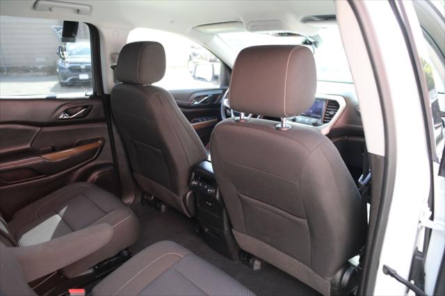 2022 GMC Acadia FWD SLE
