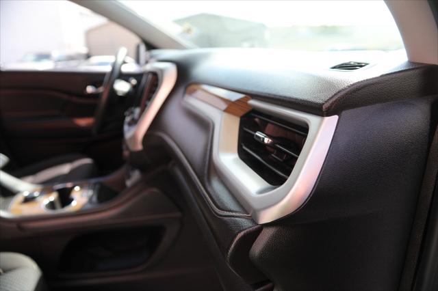 2022 GMC Acadia FWD SLE