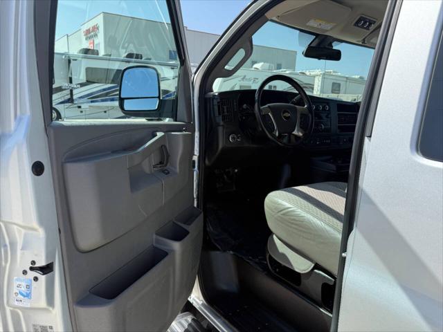 2019 Chevrolet Express LT