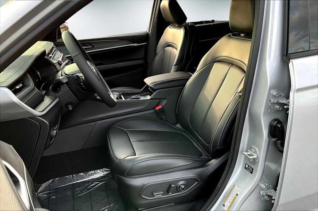 2025 Jeep Grand Cherokee L Limited 4x4