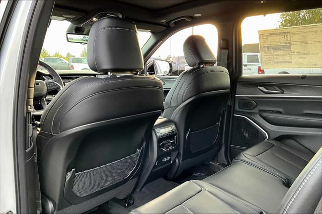 2025 Jeep Grand Cherokee L Limited 4x4