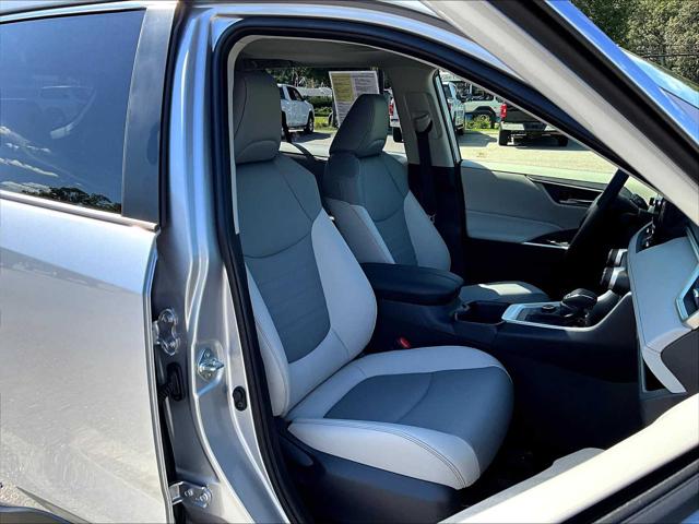 2025 Toyota RAV4 Hybrid XLE Premium
