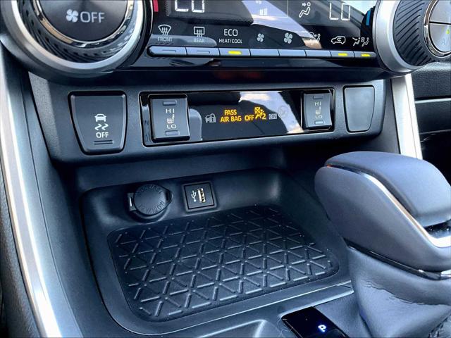 2025 Toyota RAV4 Hybrid XLE Premium