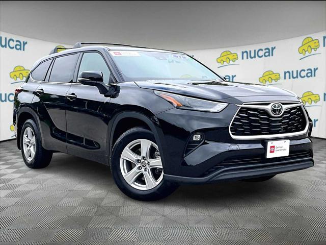 2022 Toyota Highlander LE for sale in Norwood, MA