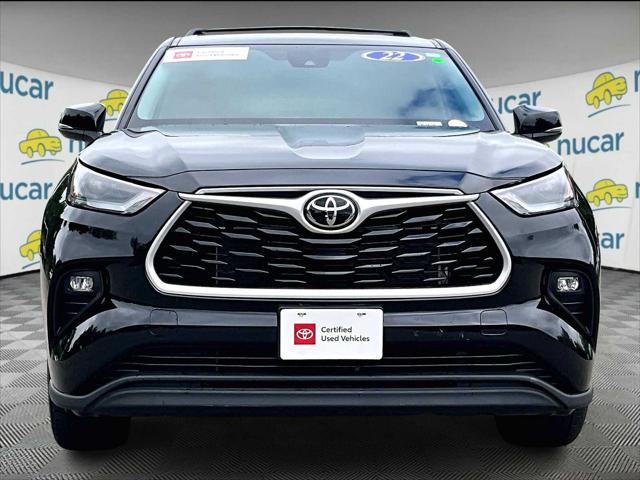 2022 Toyota Highlander LE
