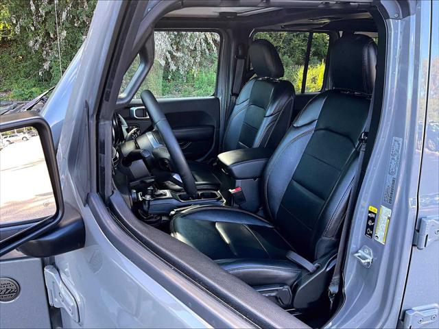 2023 Jeep Wrangler 4-Door Sahara Altitude 4x4