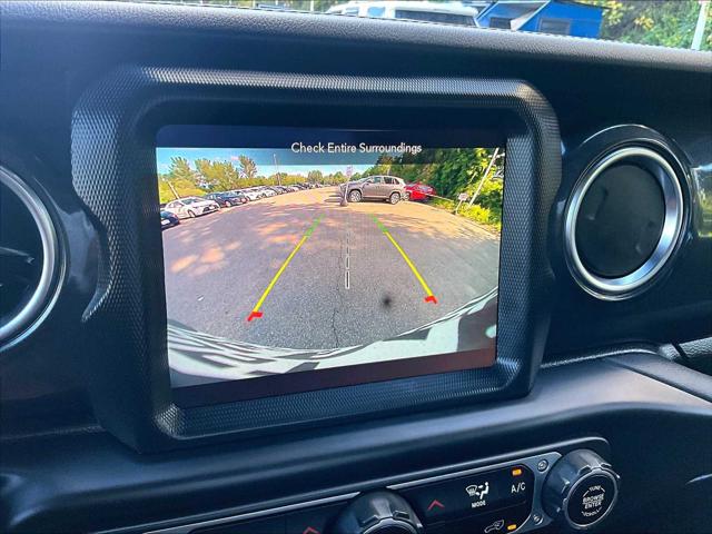 2023 Jeep Wrangler 4-Door Sahara Altitude 4x4