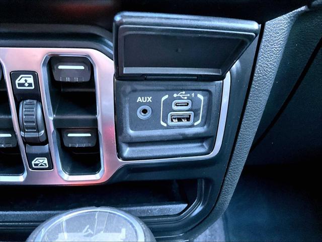 2023 Jeep Wrangler 4-Door Sahara Altitude 4x4