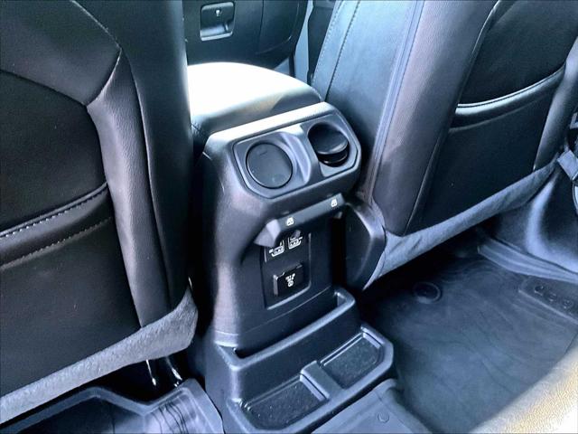2023 Jeep Wrangler 4-Door Sahara Altitude 4x4