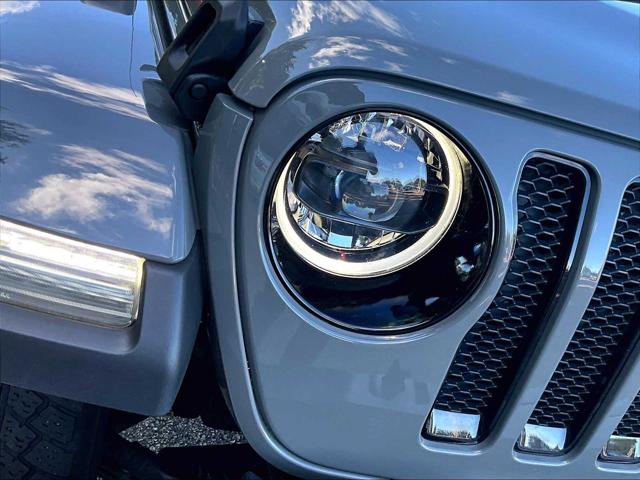 2023 Jeep Wrangler 4-Door Sahara Altitude 4x4